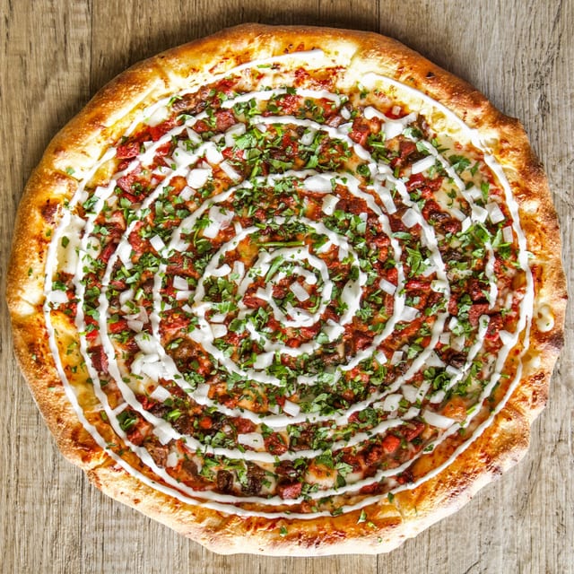 Mamalona Pizza.